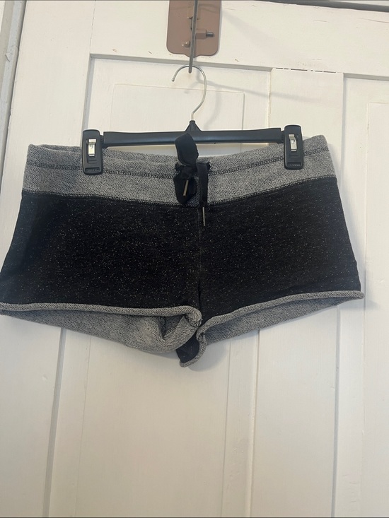 Fox Pants - Women's Fox Black and Gray Knit Lounge Shorts